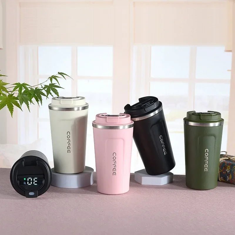 Coffee Mug with Temperature Display


